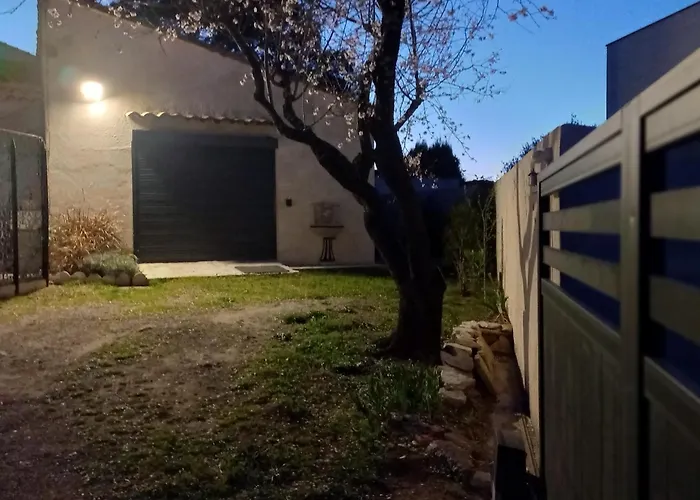 Les Jasmins Appartement *